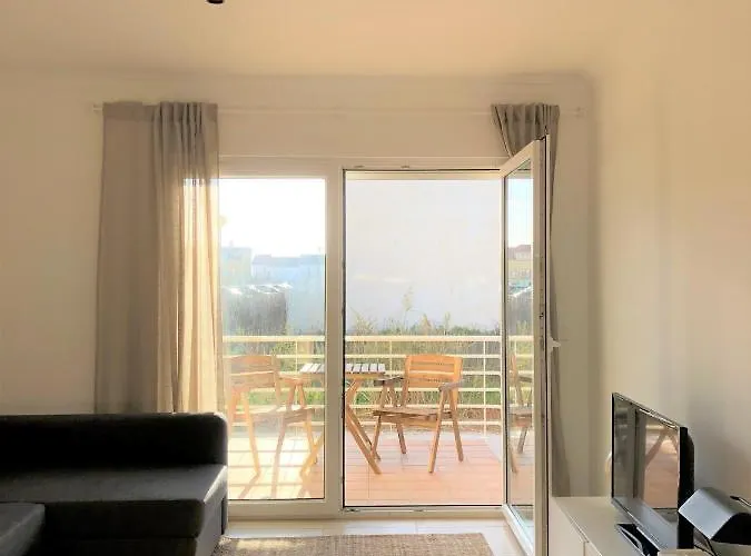 Sea Avenue House - Center Baleal - Surfboard Included * 费雷尔