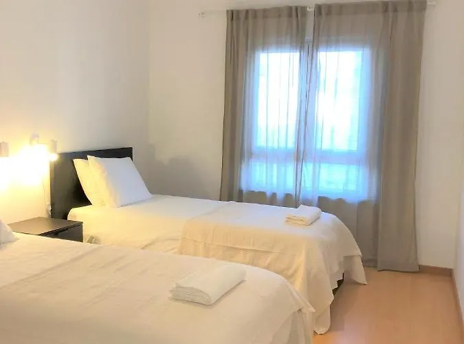 Sea Avenue House - Center Baleal - Surfboard Included